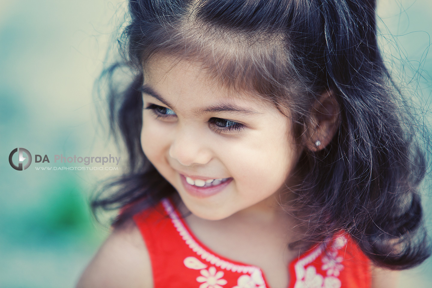 Little girl smile at Family portrait session