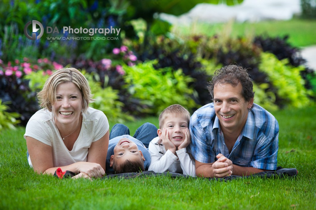 Family Fun at the grass - Fall Family Photos by DA Photography - Gairloch Gardens, Oakville - www.daphotostudio.com