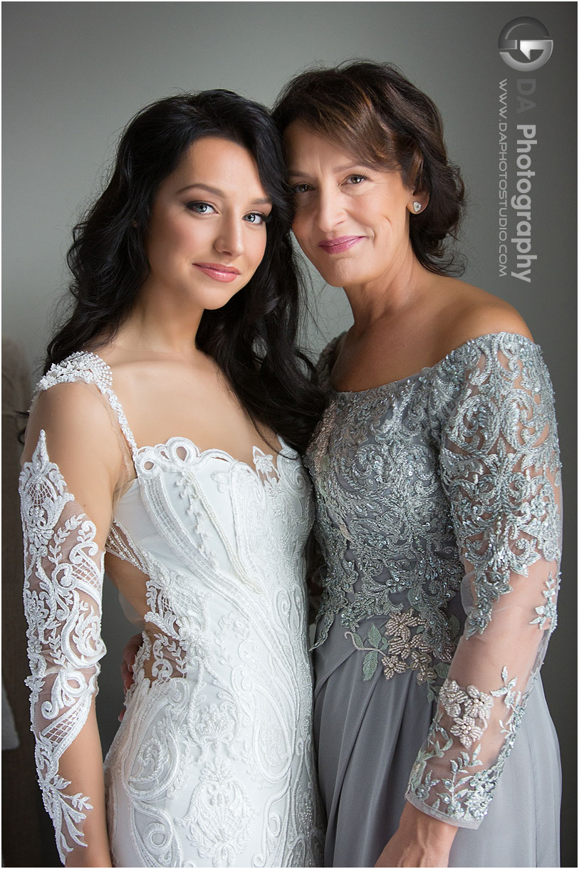 Bride with her mom in Georgetown Wedding