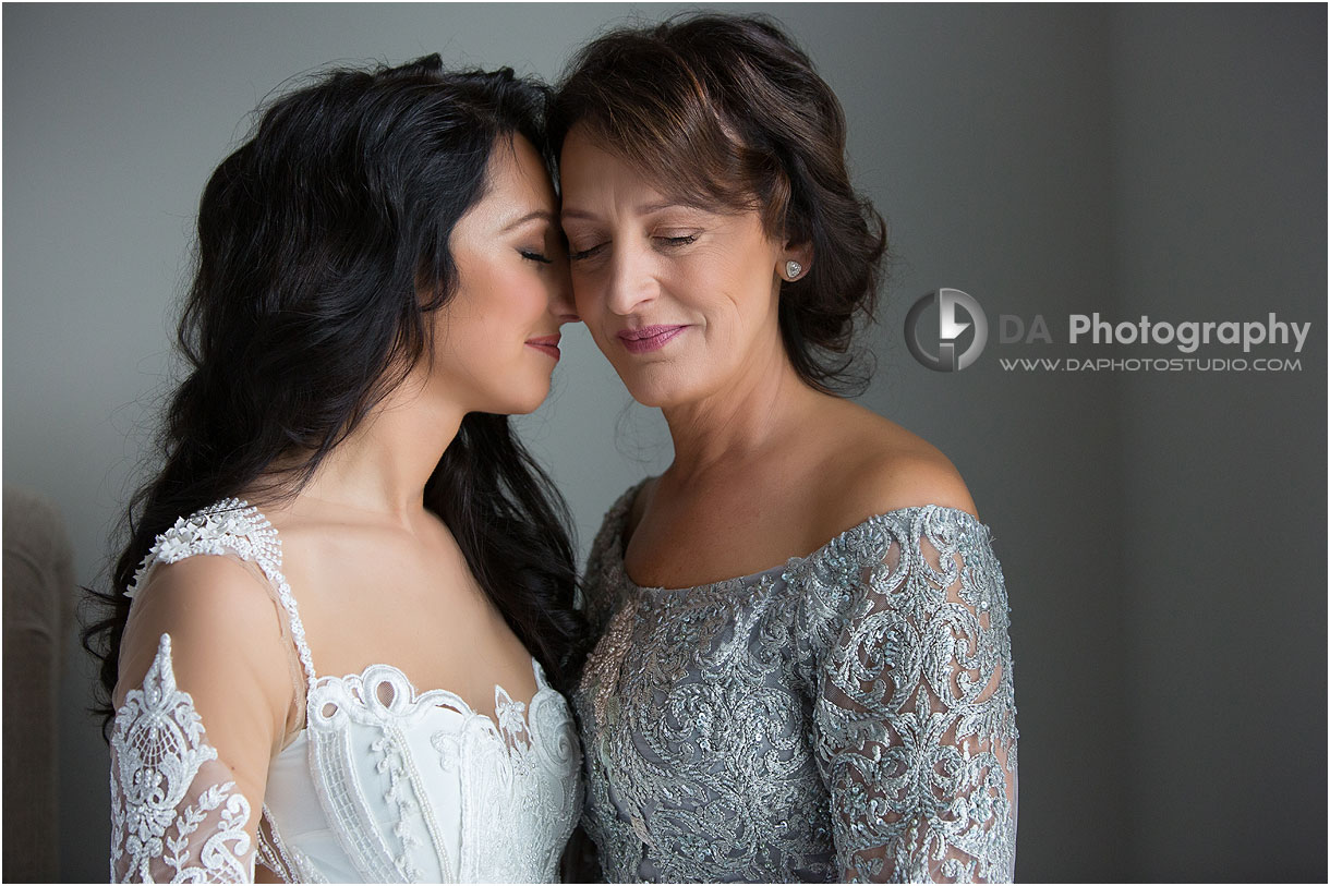 Bride with mom wedding Portrait