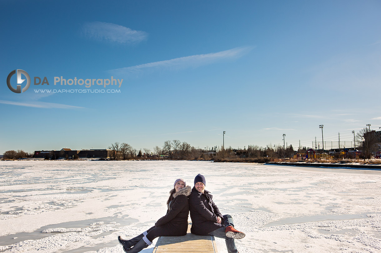 Winter Photos of Engagements in Port Perry