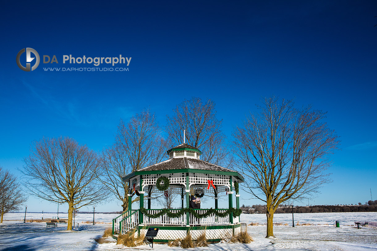 Engagement Photographs by Lake Scugog