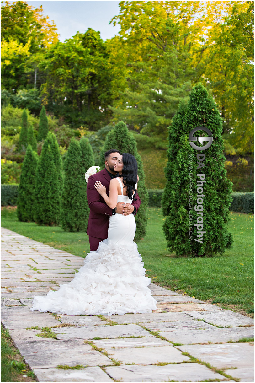 Garden Wedding in Stoney Creek