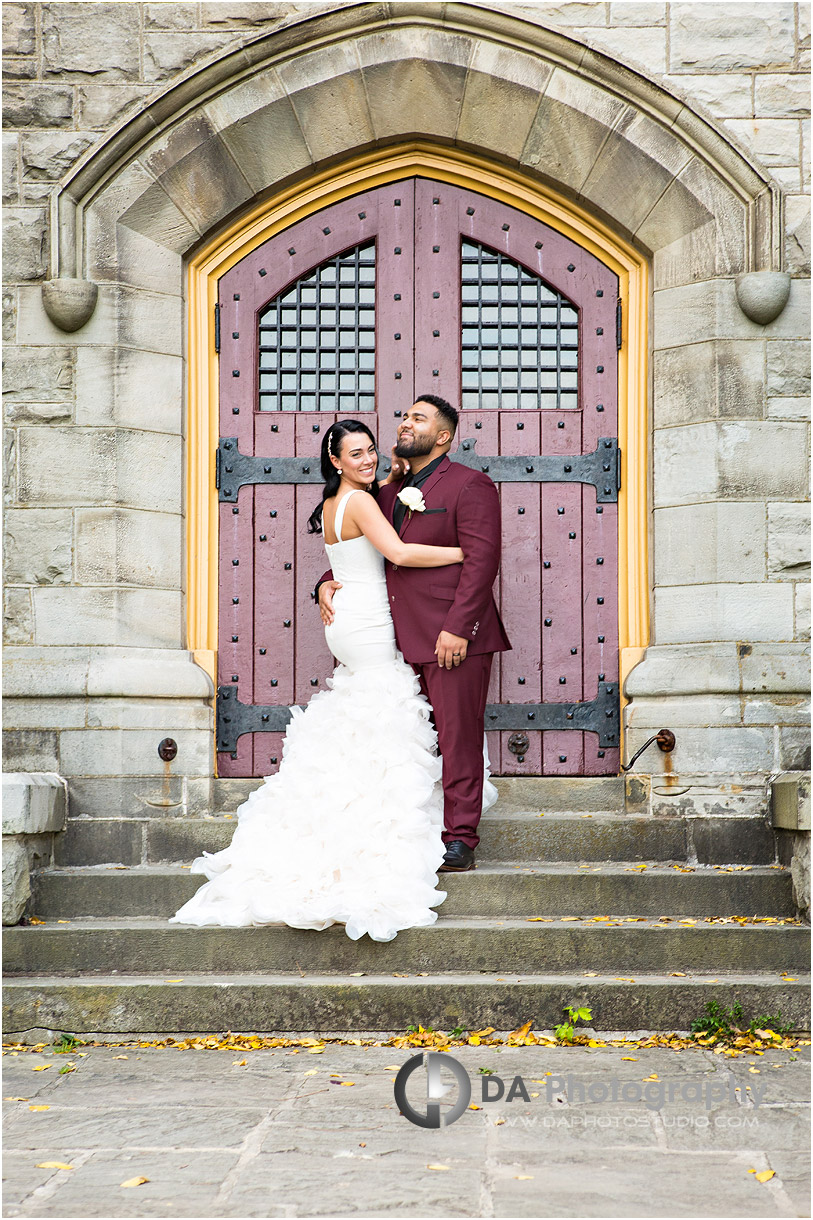 Bride and Groom at Battlefield House Museum in Stoney Creek