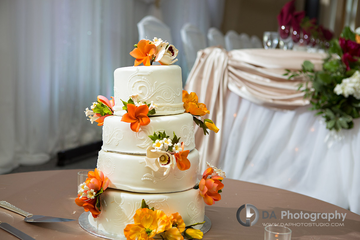 Wedding Cake at Burlington Golf and Country Club