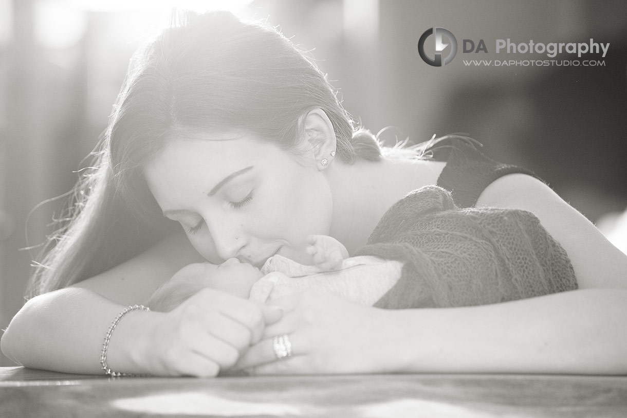 Top Photographer for Newborn lifestyle sessions