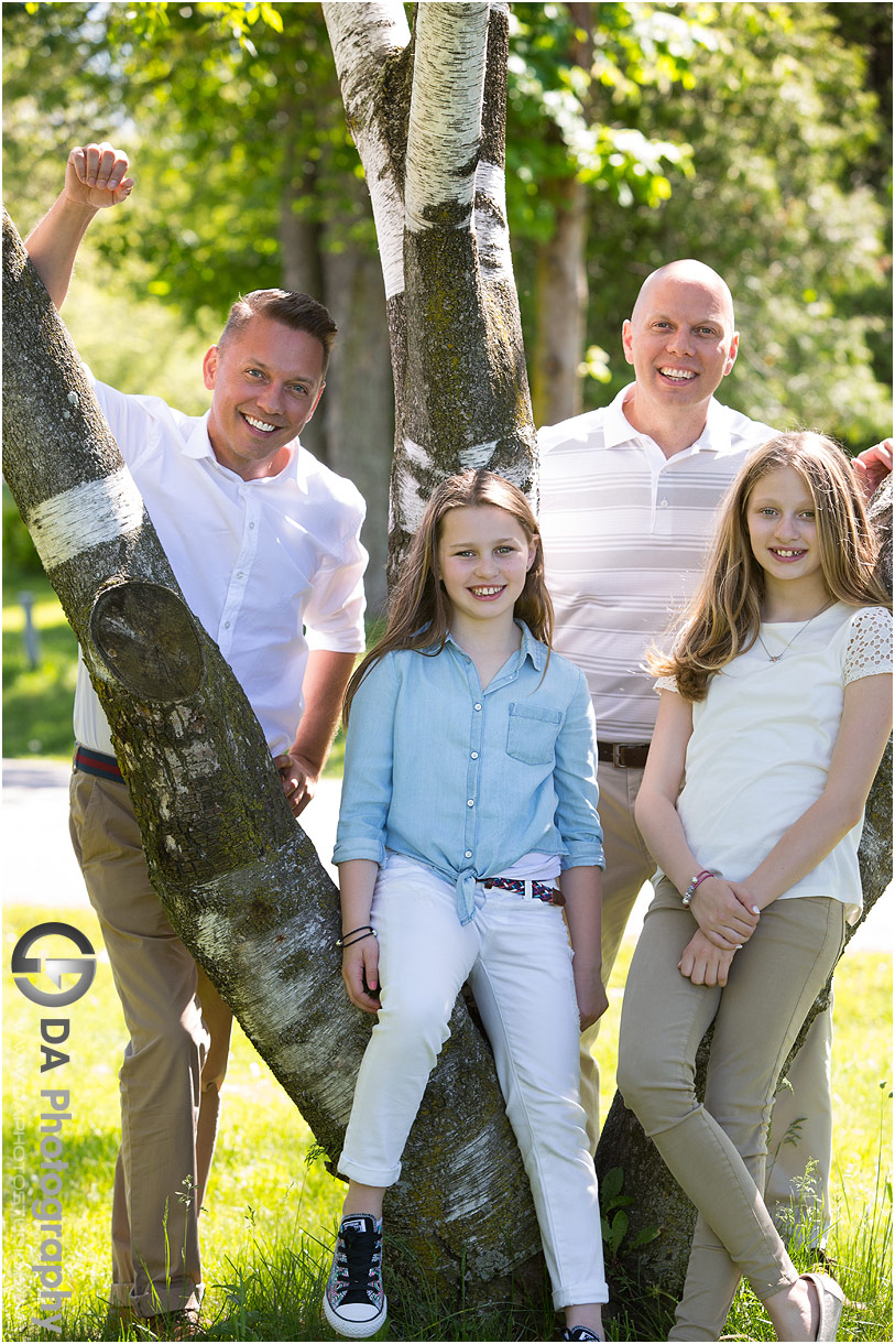 Costumer experience in Siblings Portrait at Heart Lake Conservation Area