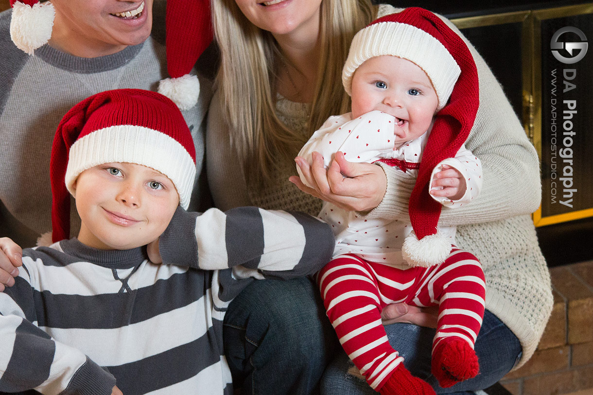 Documentary style siblings portraits for Christmas