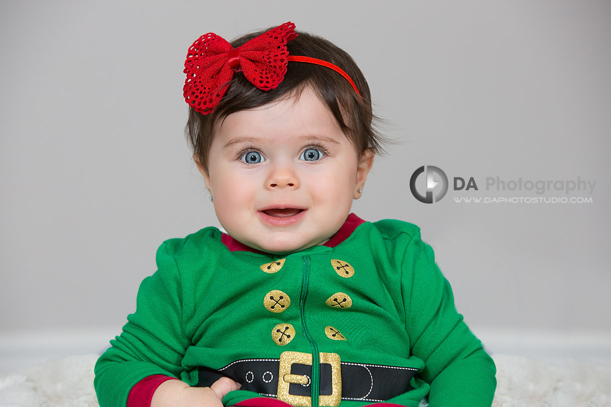 Holiday Baby photos in Oakville