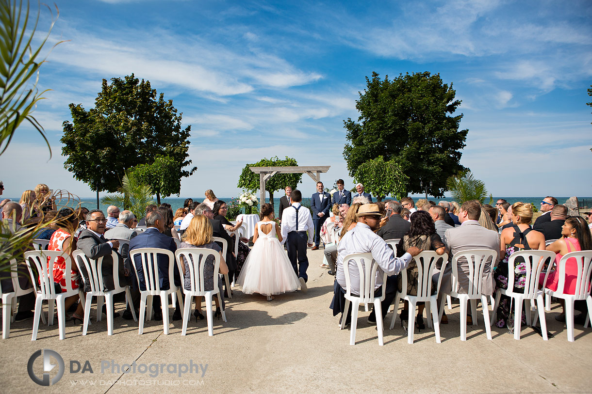 Edgewater Manor outdoor Wedding