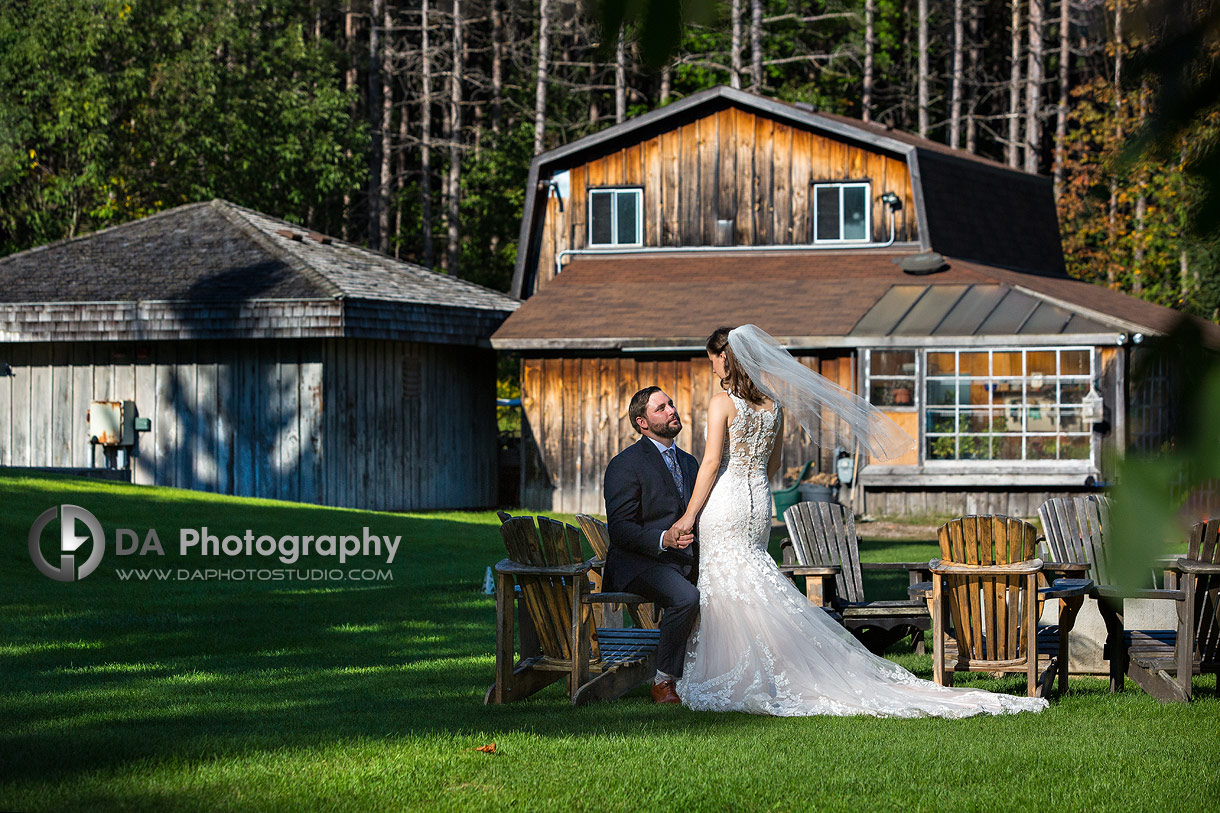 Elopement Pictures at Millcroft Inn in Alton