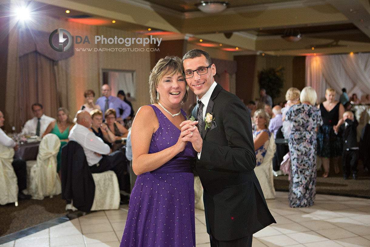 Wedding Pictures at Marquis Gardens in Ancaster