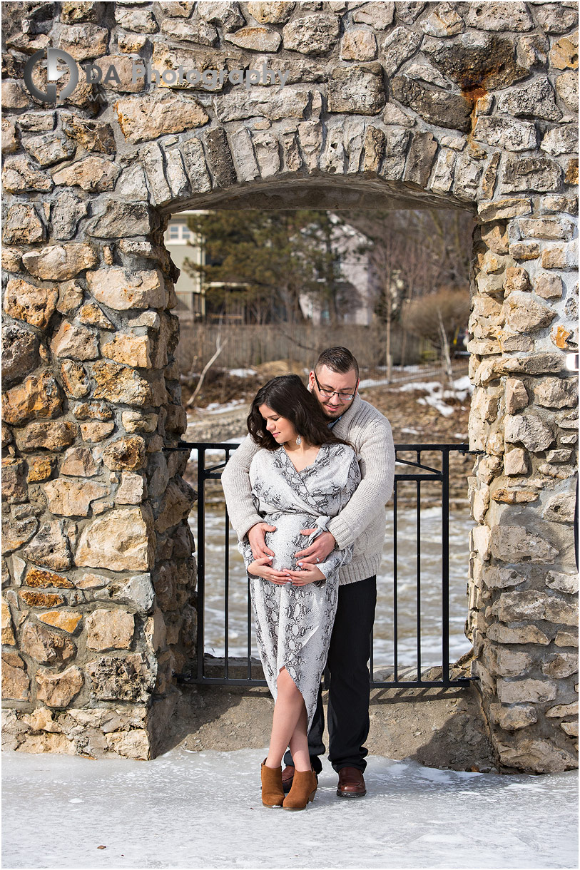 Maternity photos at Mill Race Park