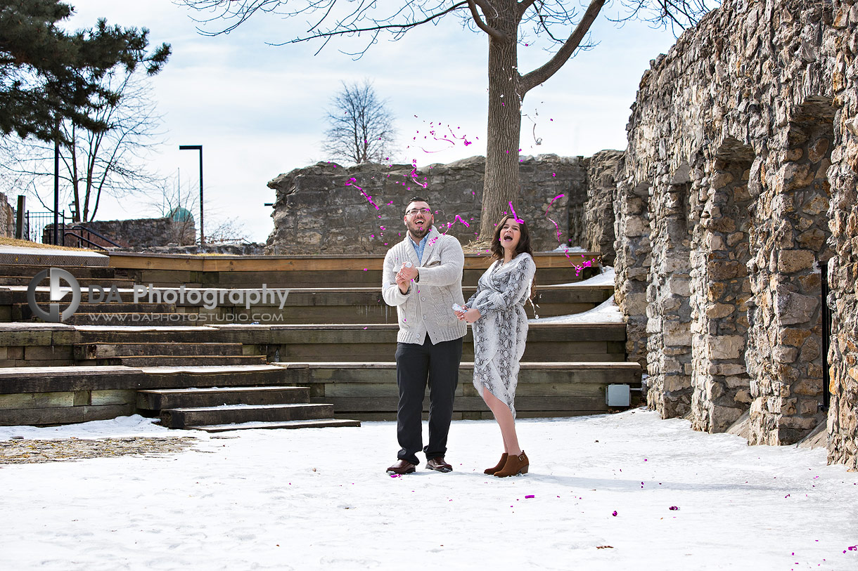 Creative gender reveal photos in Cambridge