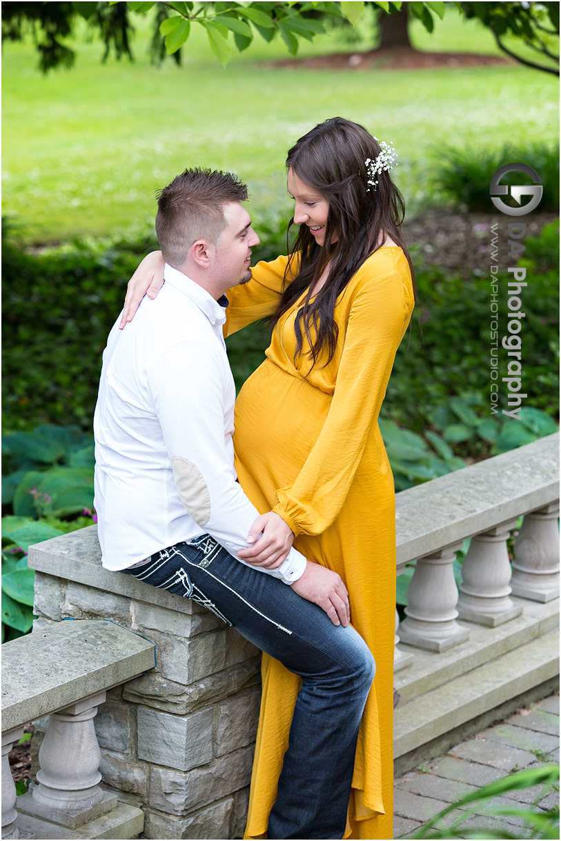 Maternity pictures at Paletta Mansion