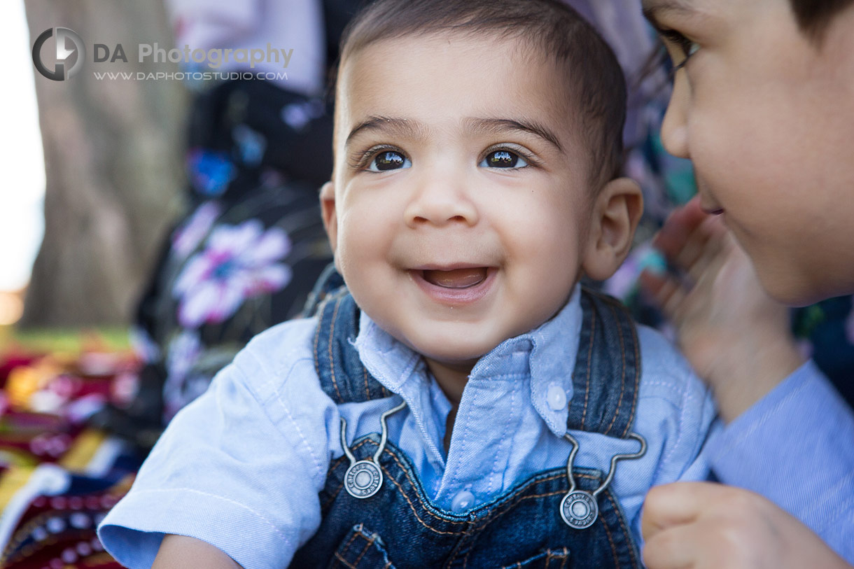 Baby photos at Gairloch Gardens in Oakville