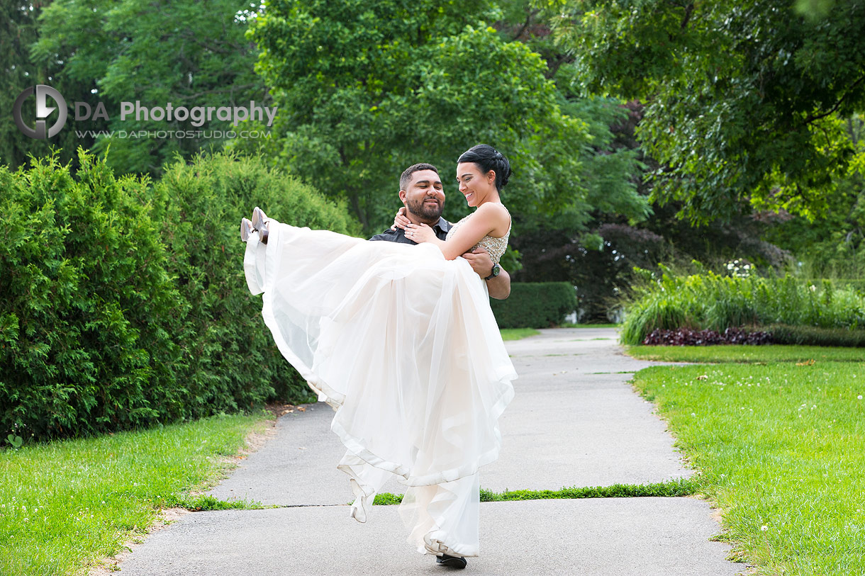 Top engagement photographer for Hendrie Park