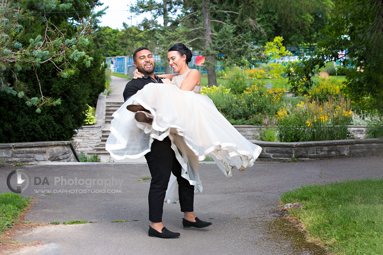 Best engagement photographer at Hendrie Park