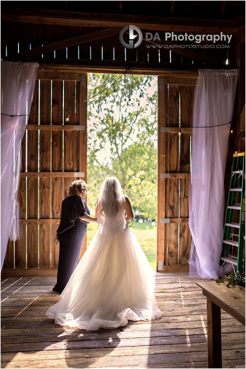 Wedding Dress at Barn weddings