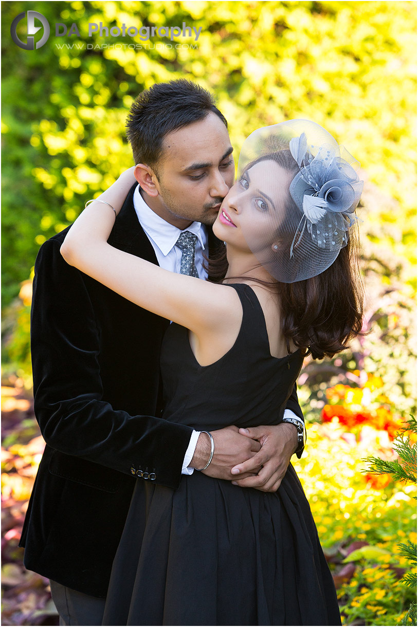 Couples Photos at Gairloch Gardens in Oakville