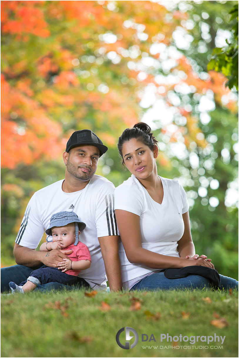 Family outdoor photos with babies