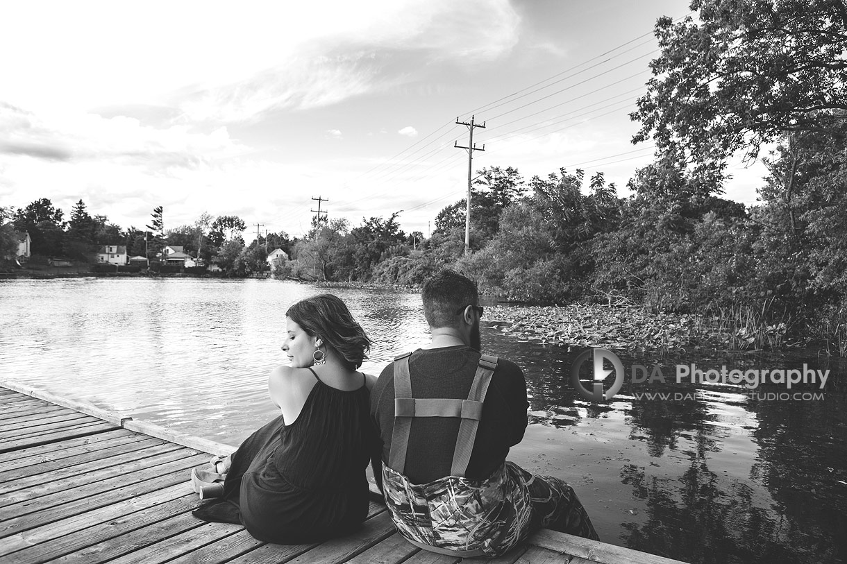 Top engagement photographer in Simcoe