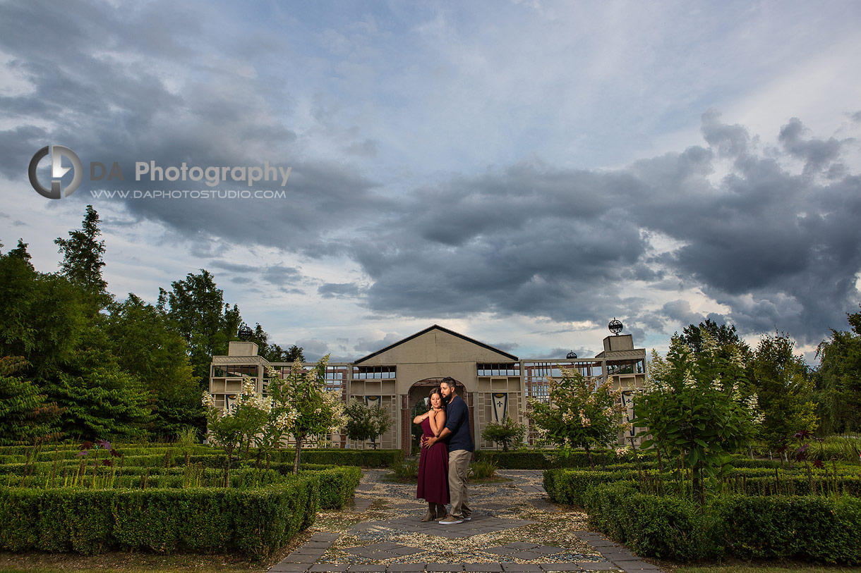 Whistling Gardens Engagement photographer