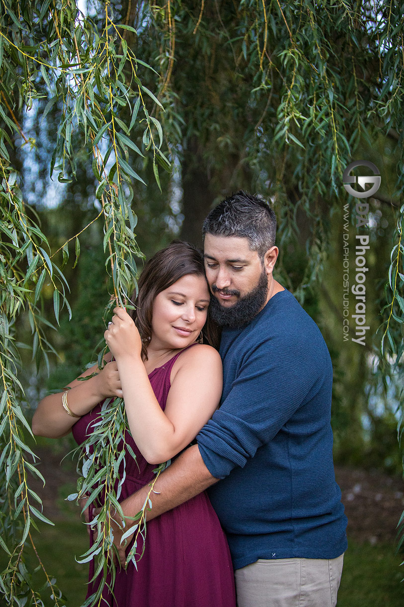 Whistling Gardens Engagement photographers in Wilsonville