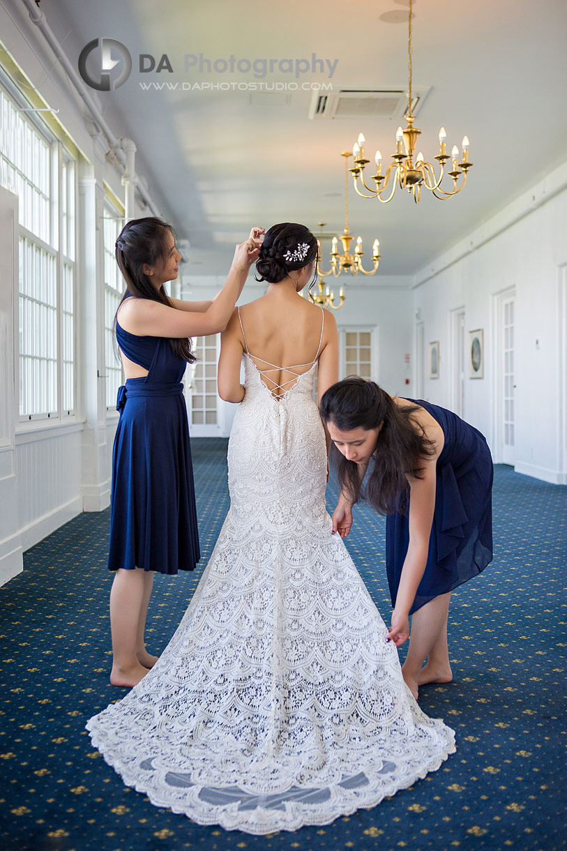 Bridesmaids at Royal Canadian Yacht Club