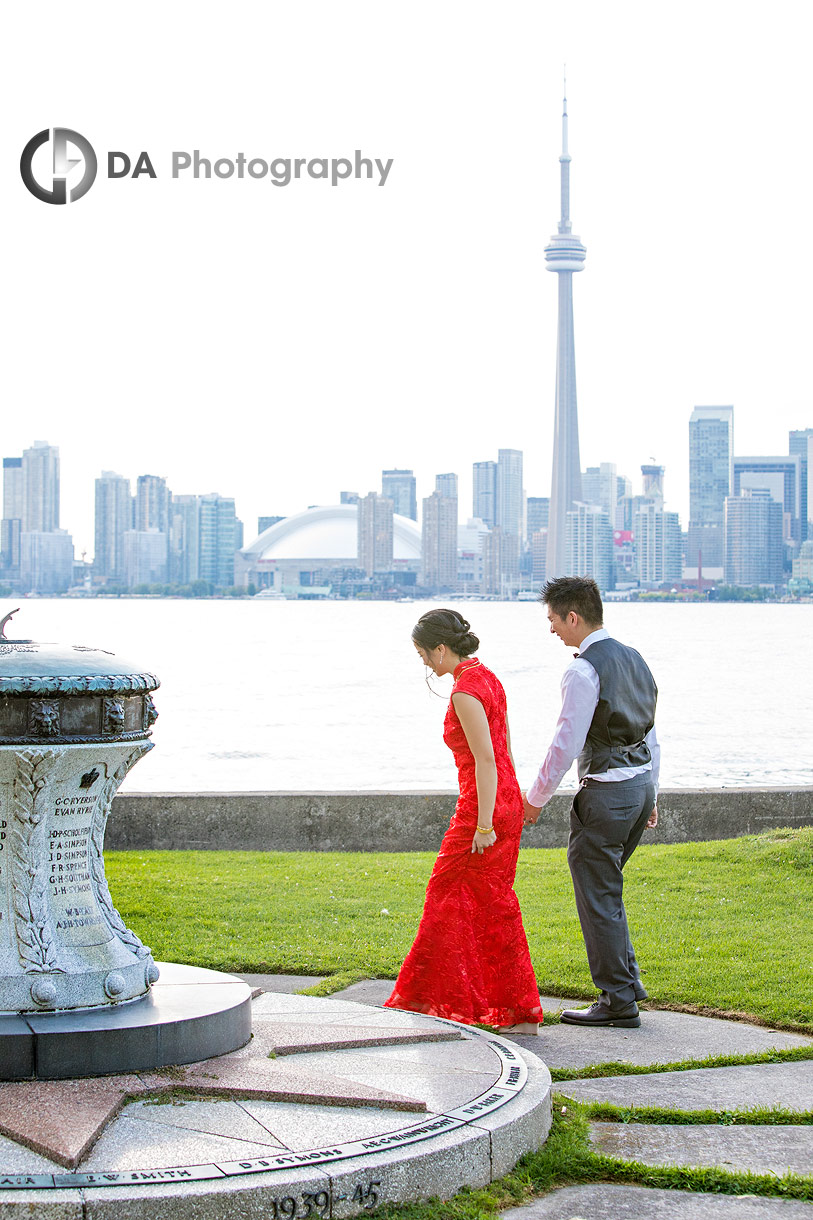 Wedding photos with CN Tower at the back