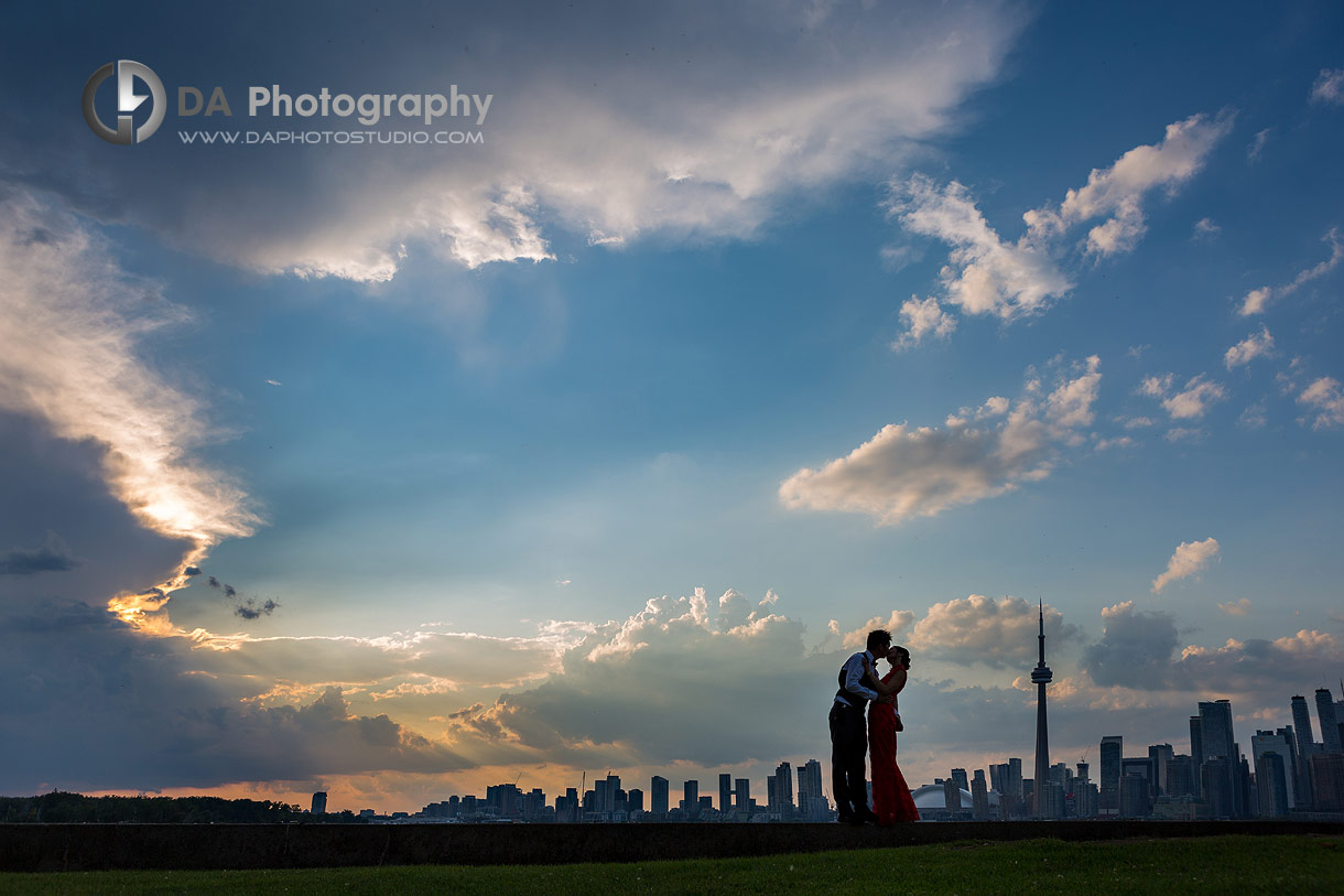 Best Toronto wedding photos at sunset