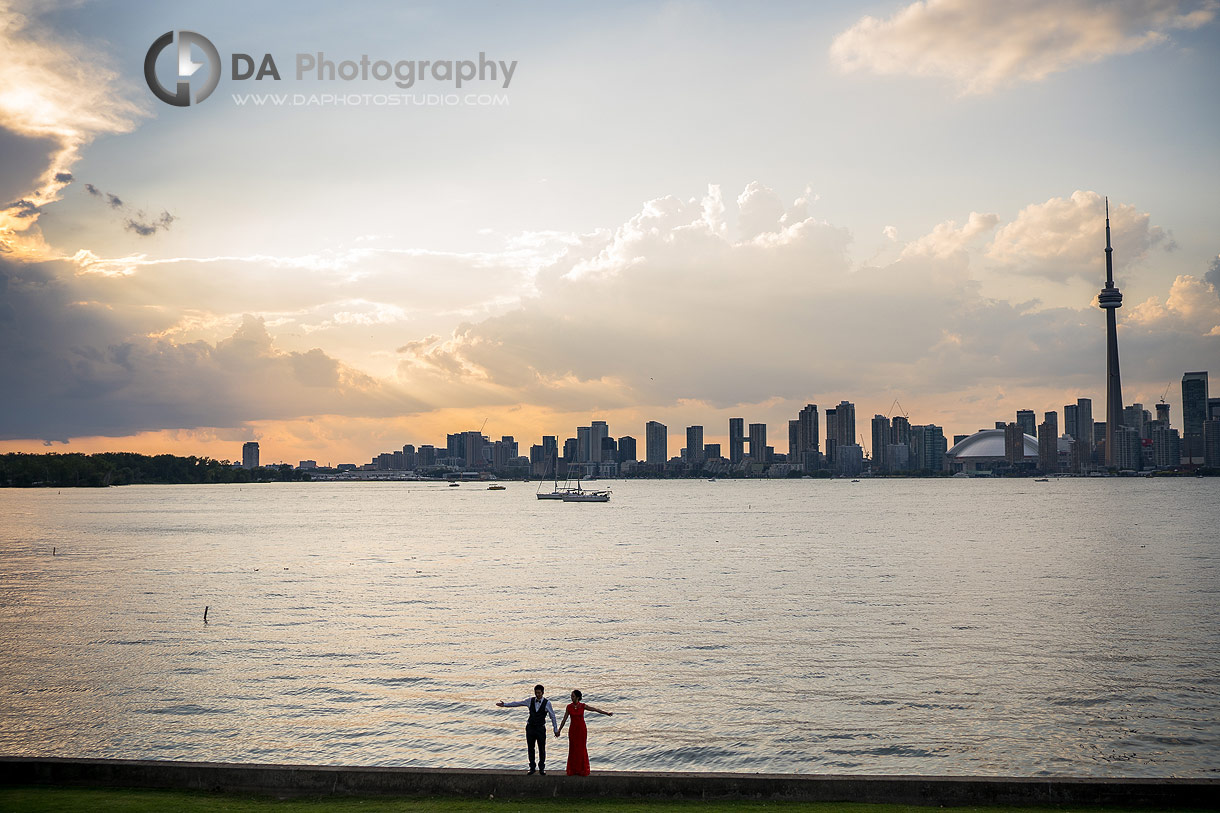 Wedding photos of a bride and groom at sunset in Toronto