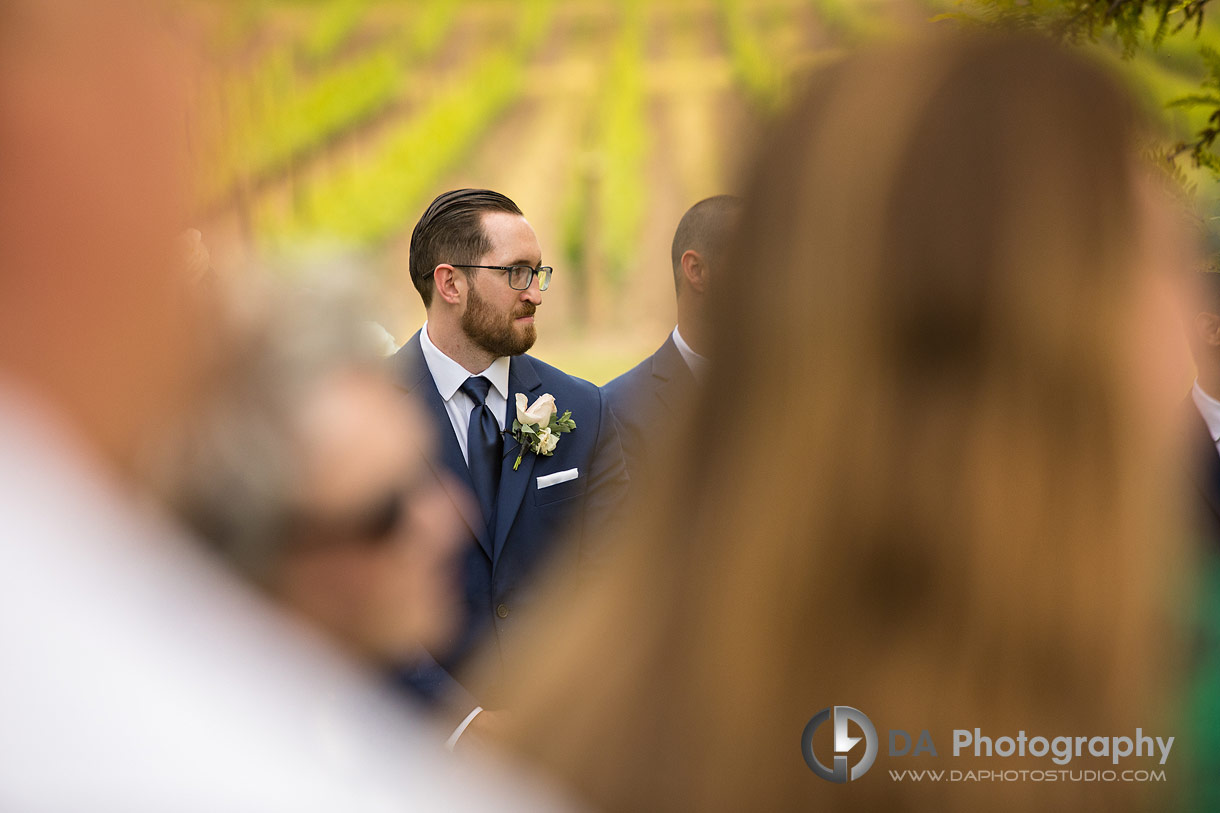 Groom at Chateau des Charmes
