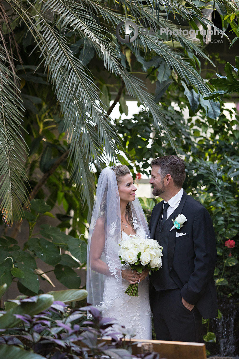 Cambridge Butterfly Conservatory Garden Wedding