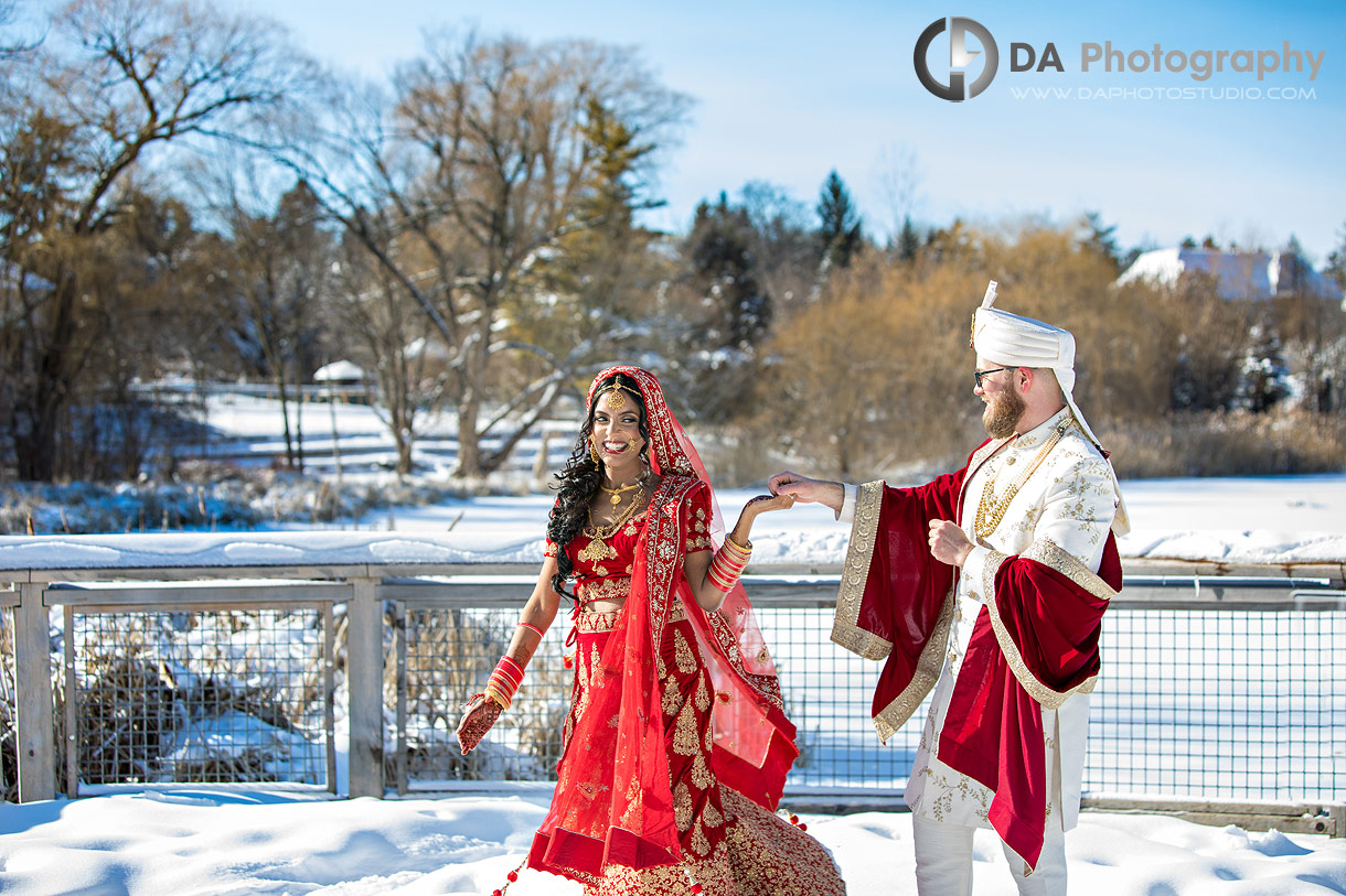 Photos of Winter weddings at Oakbank Pond Park