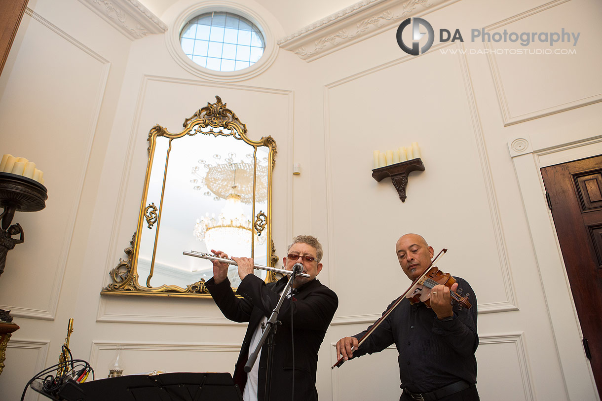 Musicians perform on a wedding cocktail ceremony