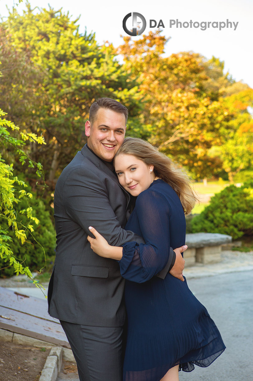 Intimate engagement photo at Niagara Botanical Gardens