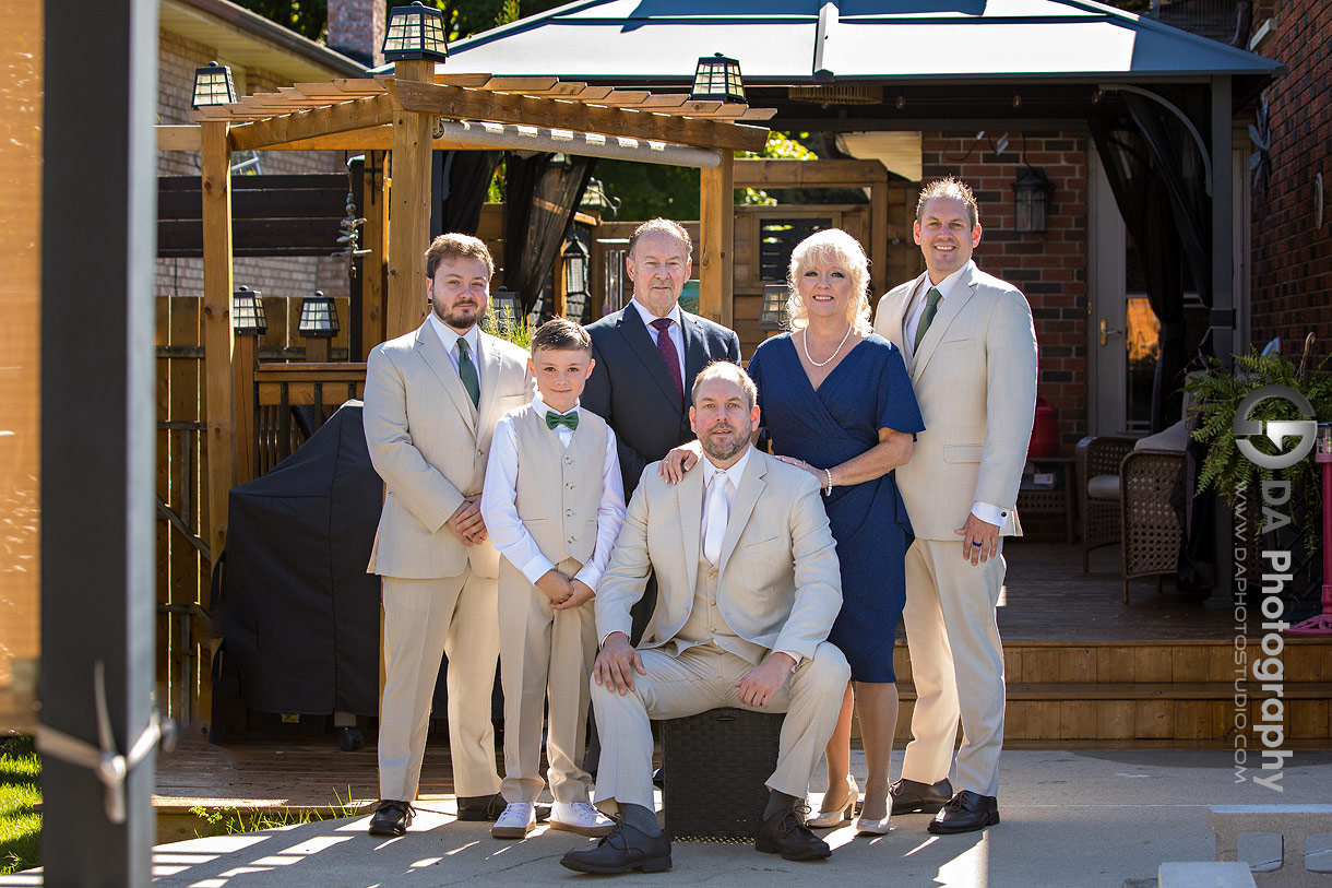 Family Photos on a wedding day in Brantford
