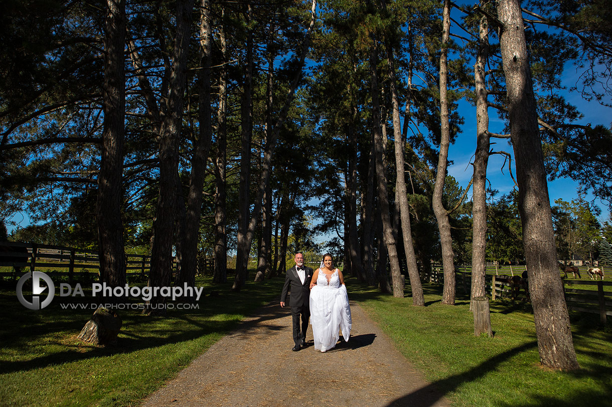 Bride with her dad wedding photos in Troy
