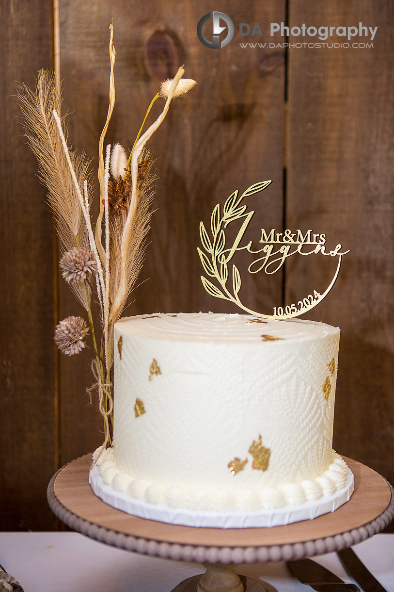 Wedding Cake Photograph at Troy Farms wedding