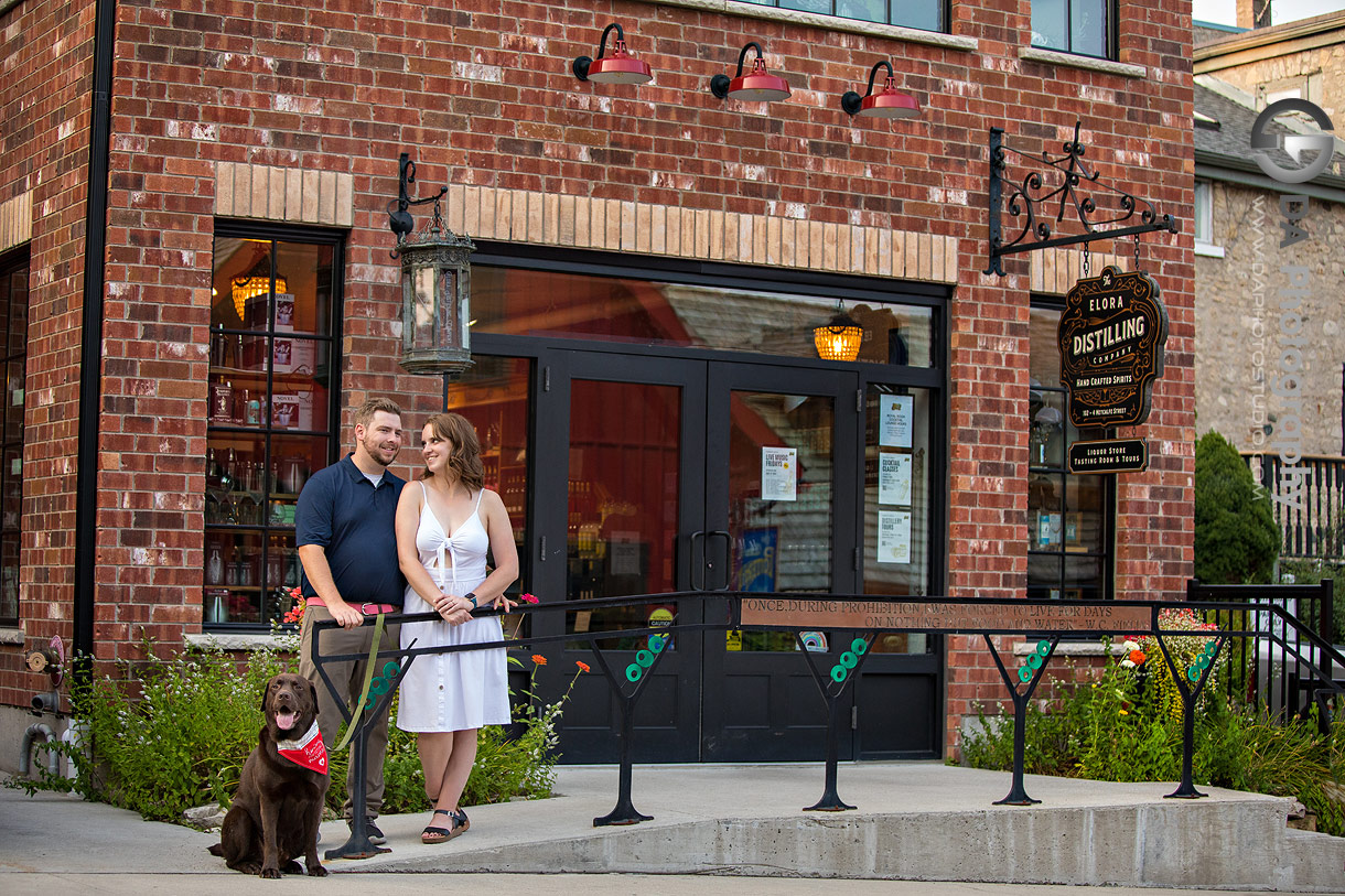 Elora engagement photographer 