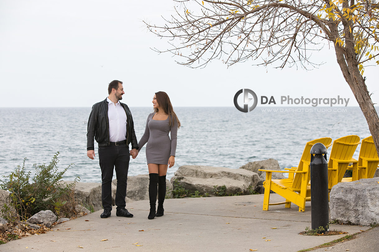 Engagement photographers in Toronto at Sheldon Lookout