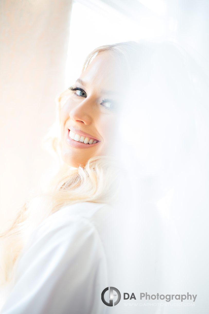 Creative photos of bride getting ready