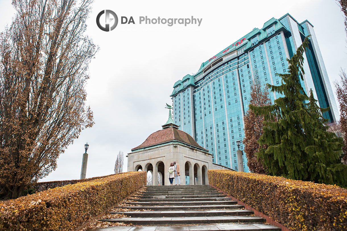 Wedding Pictures at Oakes Garden Theatre in Niagara Falls