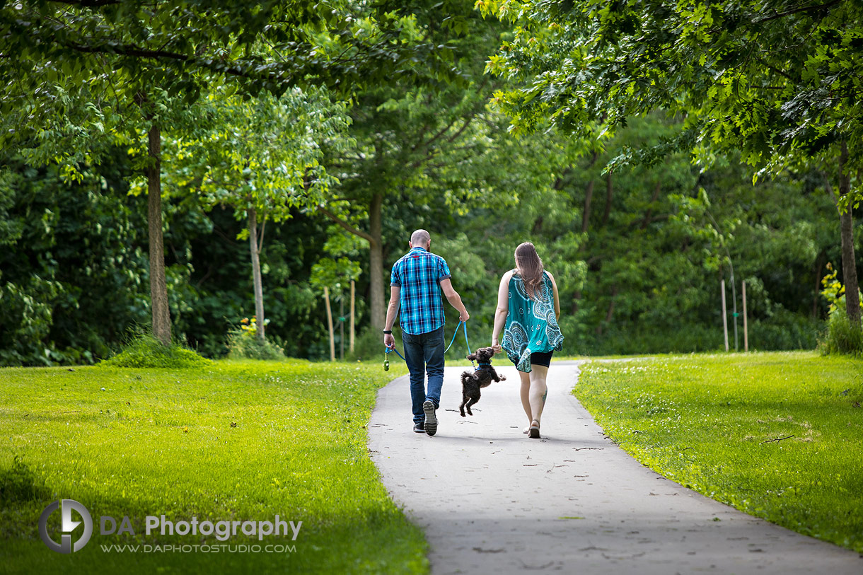 Toronto engagement photographer at Etienne Brule Park
