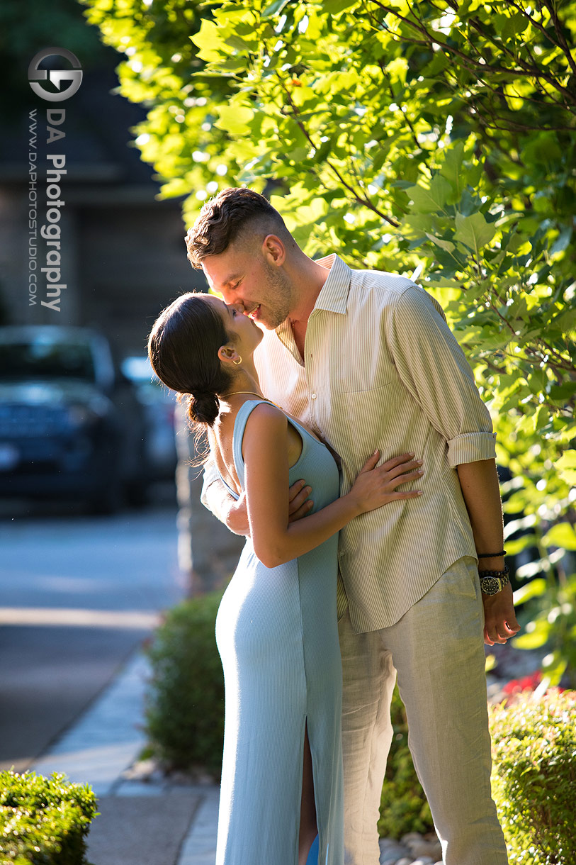 Engagement photos in Oakville 