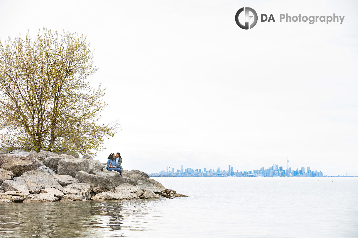 Mississauga engagement photographers at Jack Darling Park