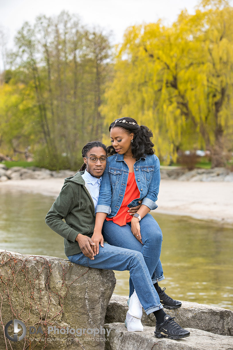 Intimate engagement photos in Mississauga