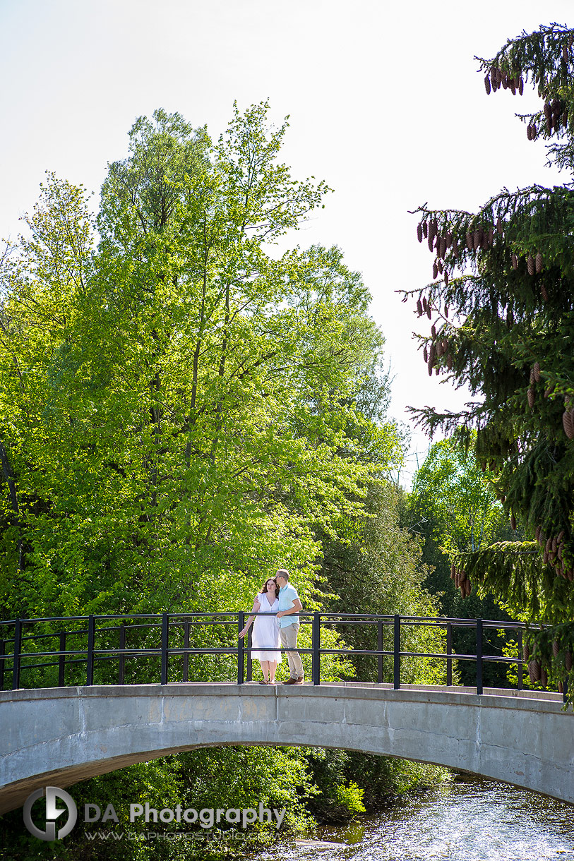 Engagement Photographer for Rockwood Conservation Area