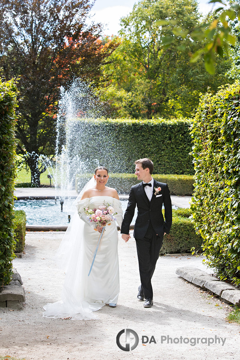 Wedding Pictures in The Italian Garden at the University of Guelph Arboretum